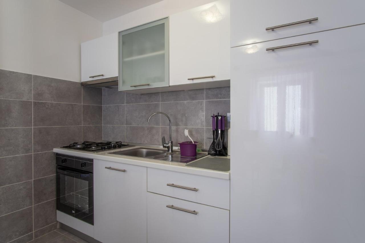 Private Holliday Apartment Pag Town Exterior foto